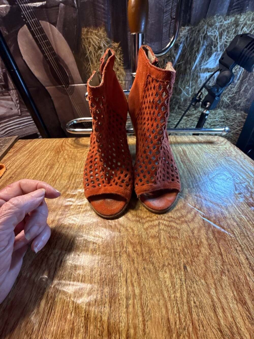 Matisse Women's Orange Suede Laser Cut Peep Toe Ankle Booties Size 7.5